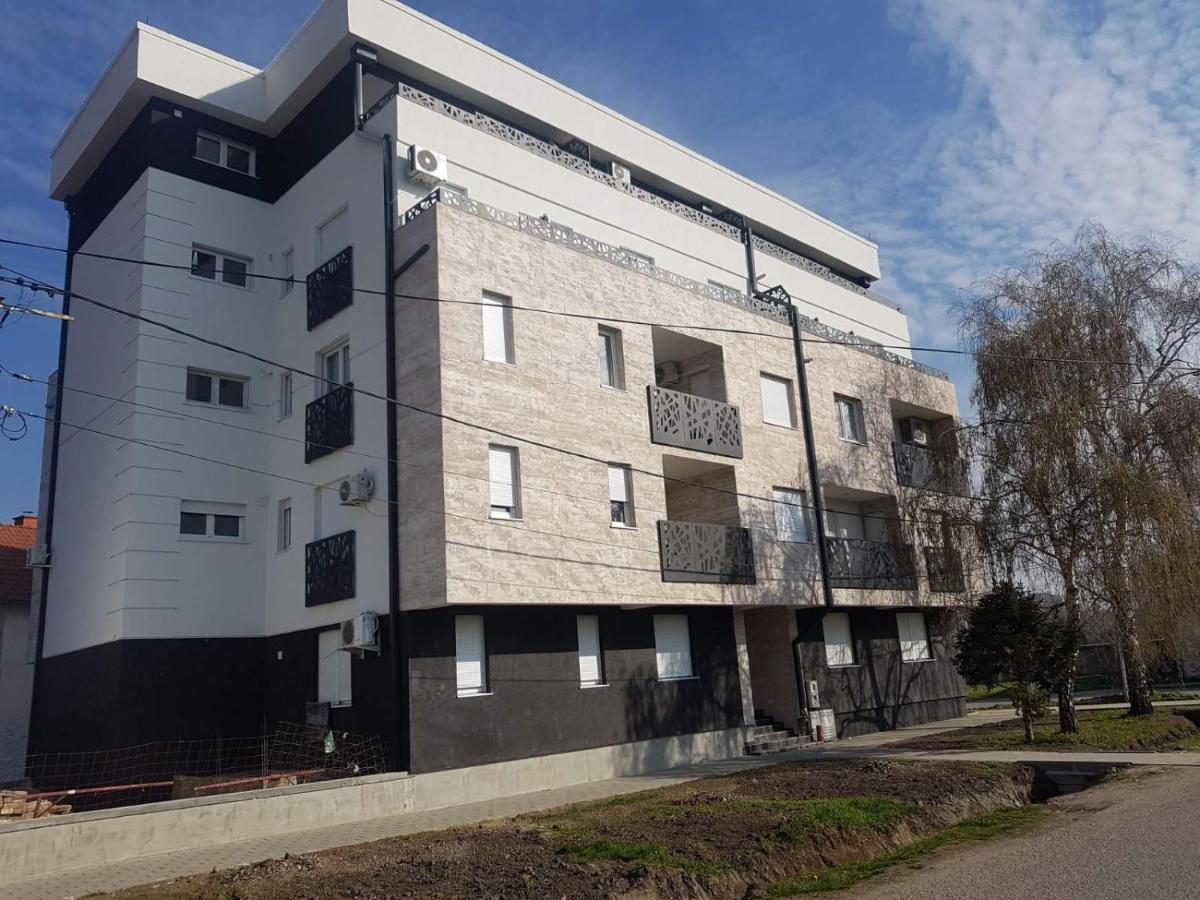 Royal Residence Apartmani 2 Pančevo المظهر الخارجي الصورة
